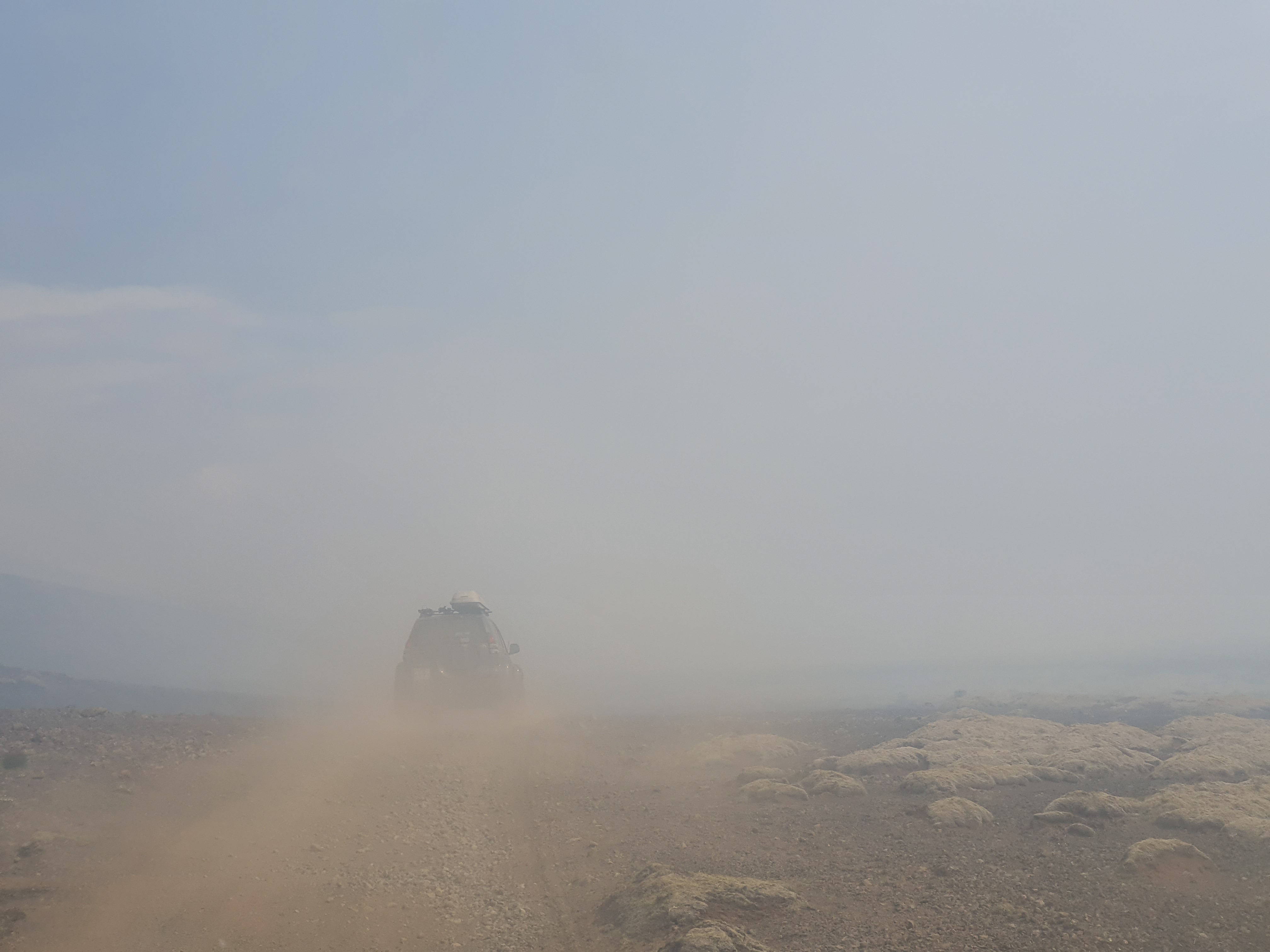 Mikill reykur var á gosstöðvunum.