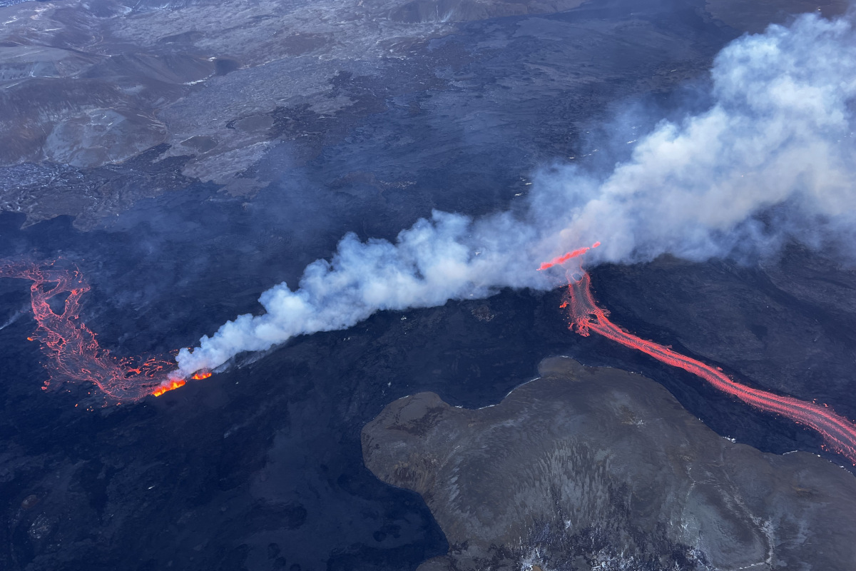 Hraunár við Sundhnúksgíga á Reykjanesi.