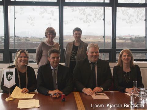 Við undirritun friðlýsinga í Garðabæ í apríl 2014