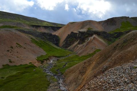 Rauðskriðugil, vestan við Kistufell