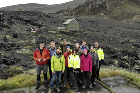 Leiðangursfólk í jarðfræðiferð í Surtsey 2019