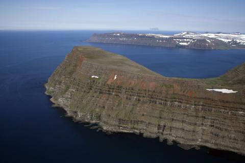 Grænahlíð, Aðalvík og Straumnes í fjarska